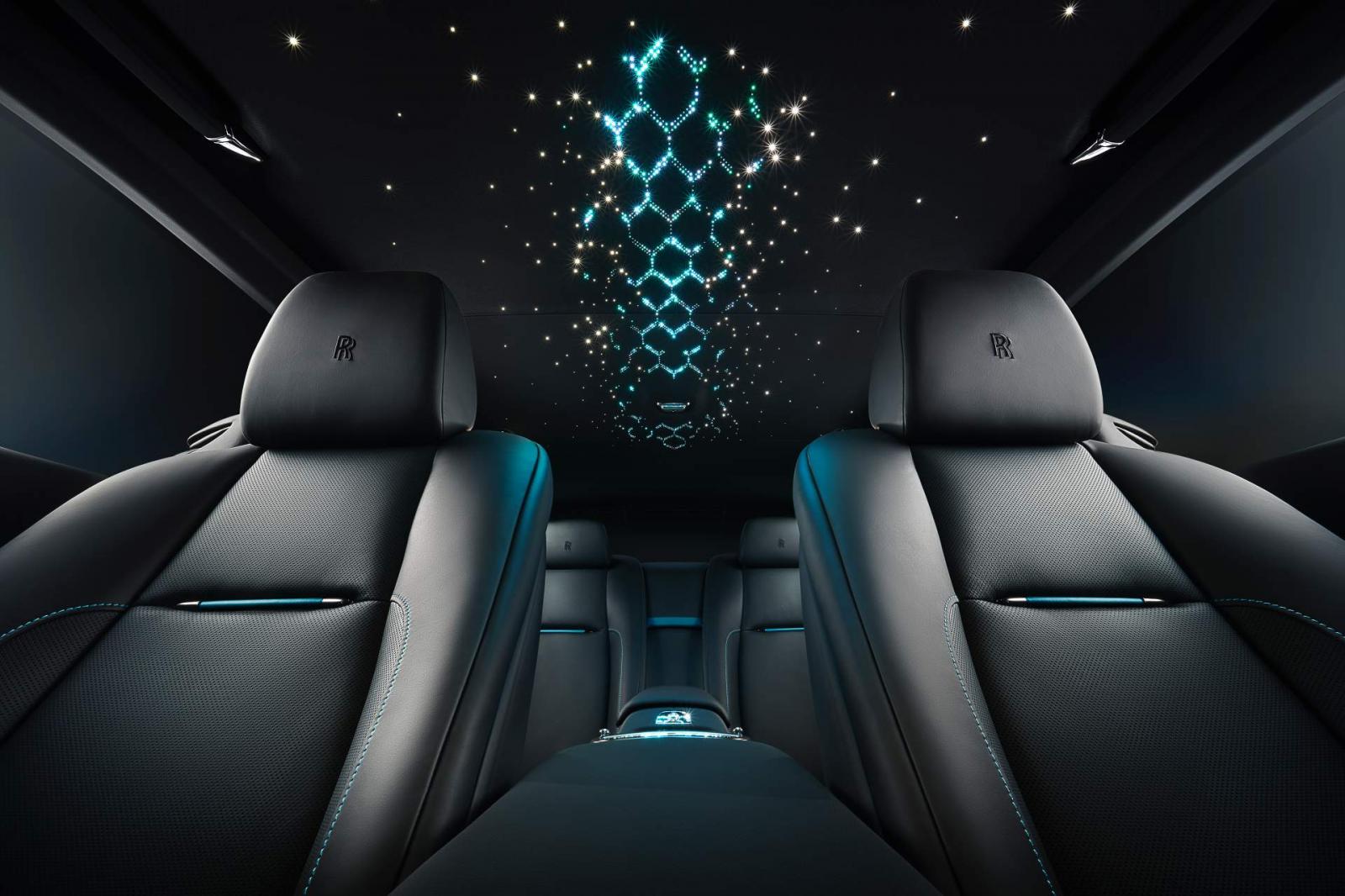 Trần xe đặc biệt của Rolls-Royce Adamas Black Badge Collection