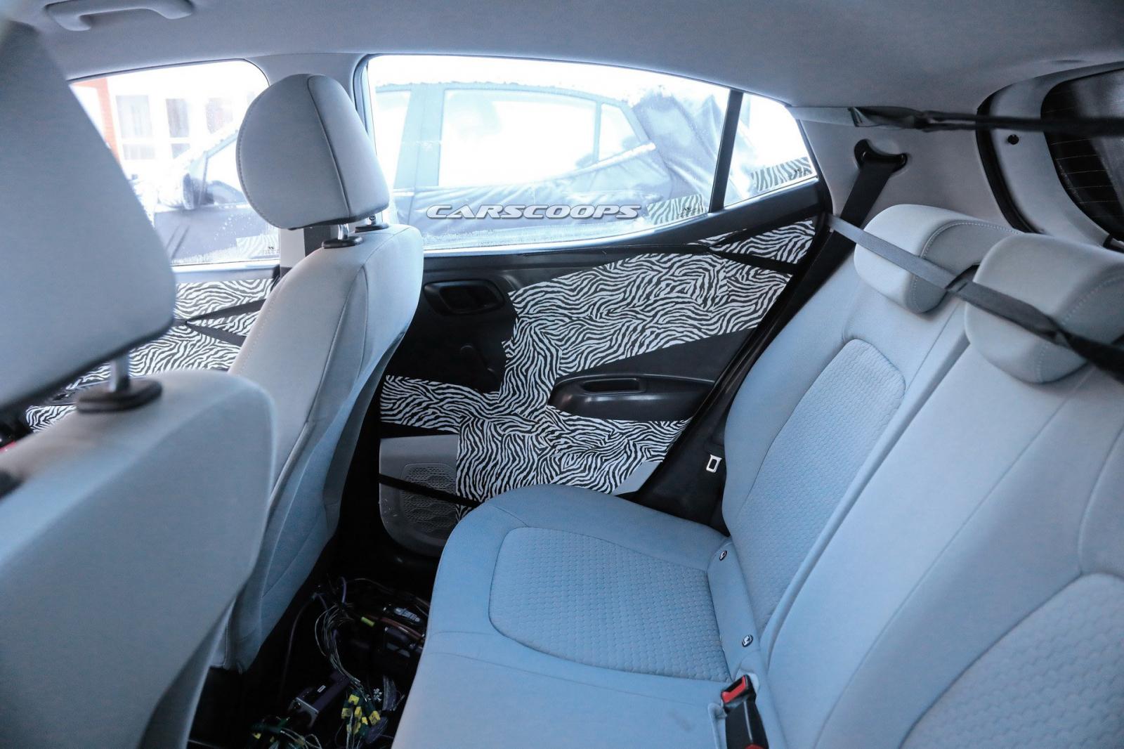 Nội thất bên trong Hyundai i10 2020 trên đường thử