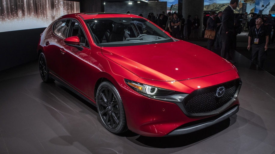 Mazda3 Hatchback 2019 có giá cao hơn phiên bản sedan Mazda3 Hatchback 2019 có giá cao hơn phiên bản sedan