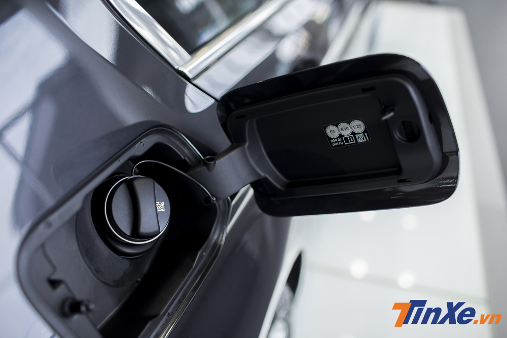 Điều thú vị là BMW 530i có thể sử dụng được rất nhiều loại xăng khác nhau từ Ron91 cho đến cả xăng E10.