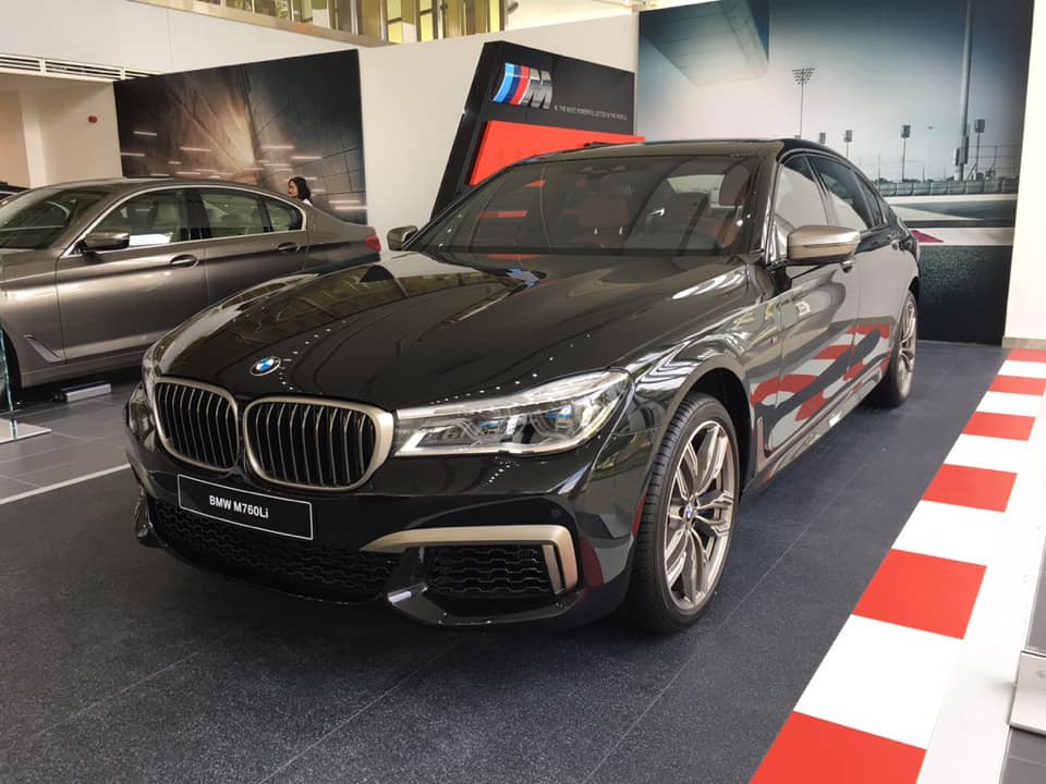 BMW M760Li hàng chính hãng “độc nhất vô nhị” đã được đưa về đại lý ở TP. HCM