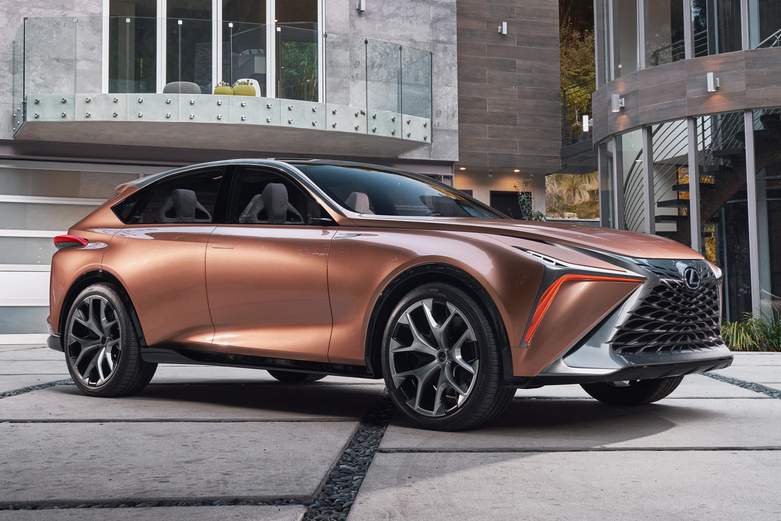 Lexus LF-1 Limitless sẽ được đưa lên dây chuyền sản xuất thương mại trong tương lai gần Lexus LF-1 Limitless sẽ được đưa lên dây chuyền sản xuất thương mại trong tương lai gần