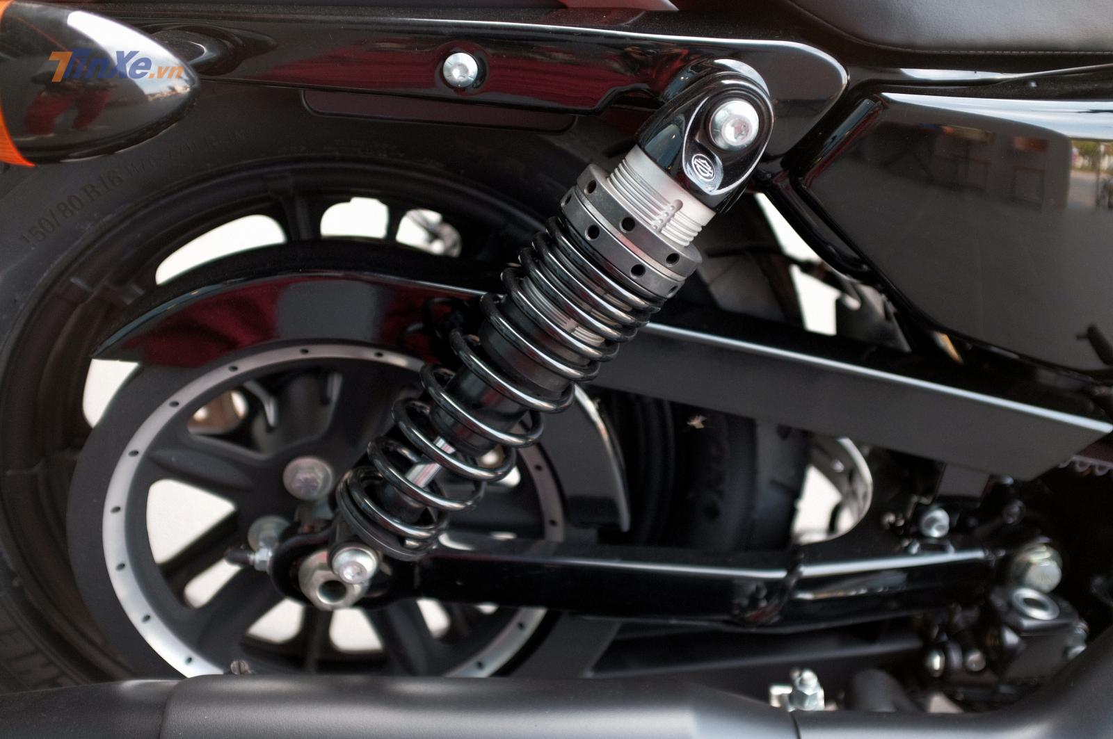 Chiếc xe 2019 vẫn sử dụng bộ truyền động quen thuộc bằng dây cu-roa của Harley Davidson