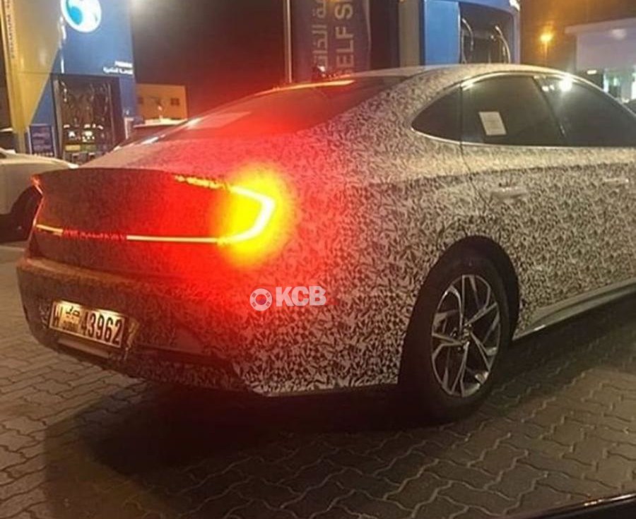 Hyundai Sonata 2020 được trang bị cụm đèn hậu nối liền ấn tượng Hyundai Sonata 2020 được trang bị cụm đèn hậu nối liền ấn tượng