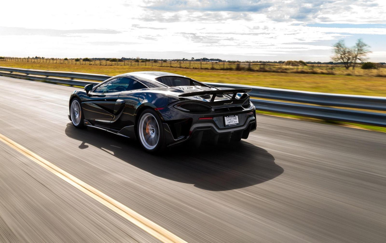 Để có thể sở hữu siêu xe McLaren 600LT mang gói độ HPE800 của Hennessey Performance, khách hàng sẽ cần bỏ ra số tiền lên đến 6,96 tỷ đồng