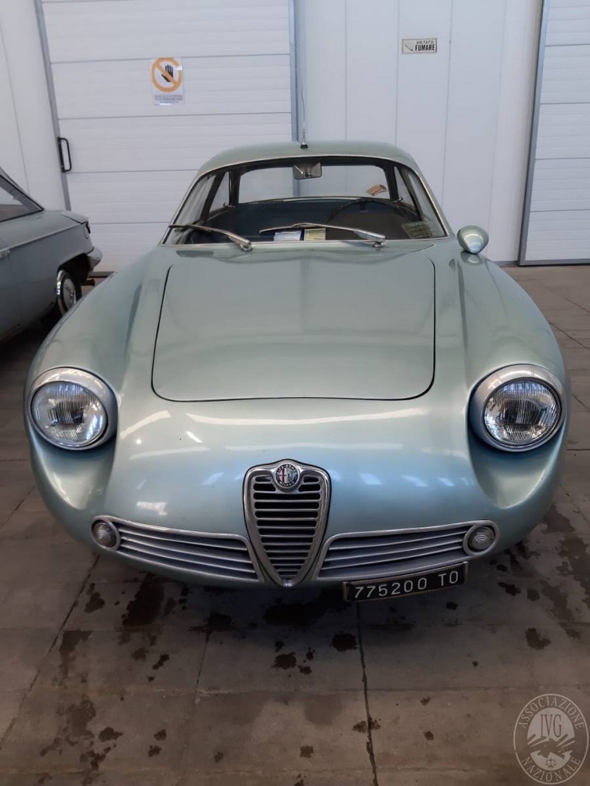 Alfa Romeo Giulietta SZ được trang bị thân vỏ bằng nhôm Alfa Romeo Giulietta SZ được trang bị thân vỏ bằng nhôm