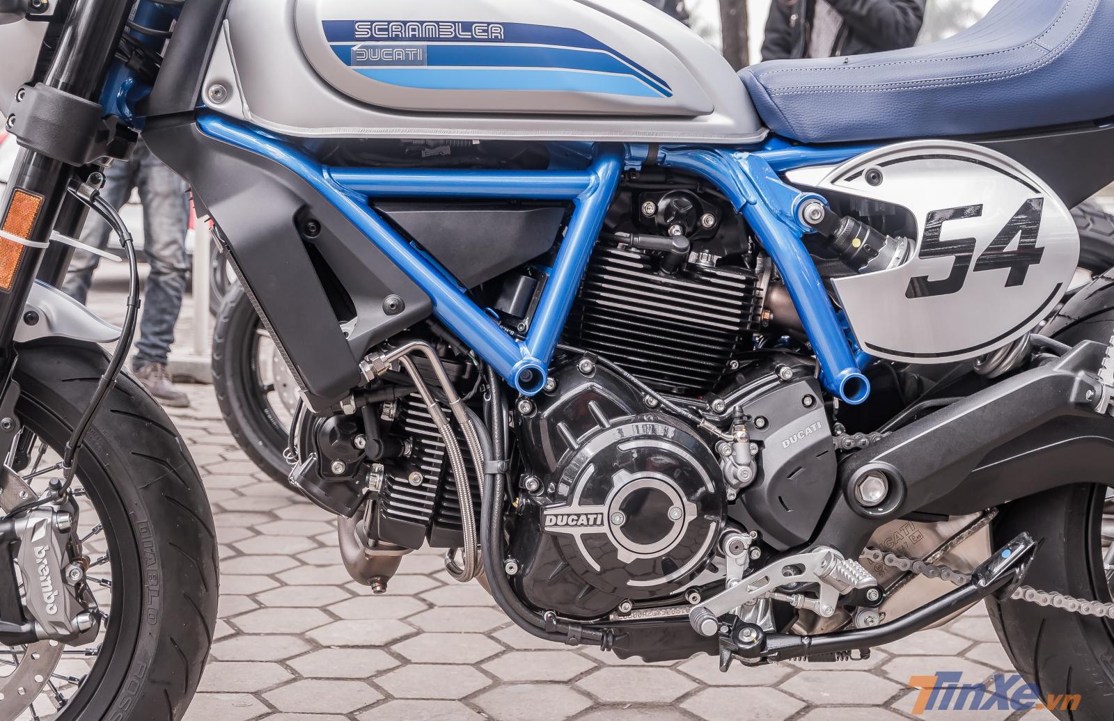 Khối động cơ 803cc trên Ducati Scrambler Cafe 2019 Khối động cơ 803cc trên Ducati Scrambler Cafe 2019