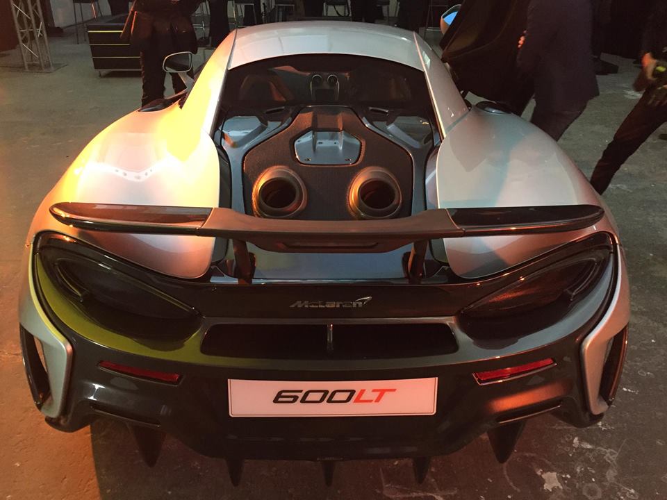 Hiện chưa rõ có đại gia Việt nào để mắt đến siêu xe McLaren 600LT hay chưa Hiện chưa rõ có đại gia Việt nào để mắt đến siêu xe McLaren 600LT hay chưa