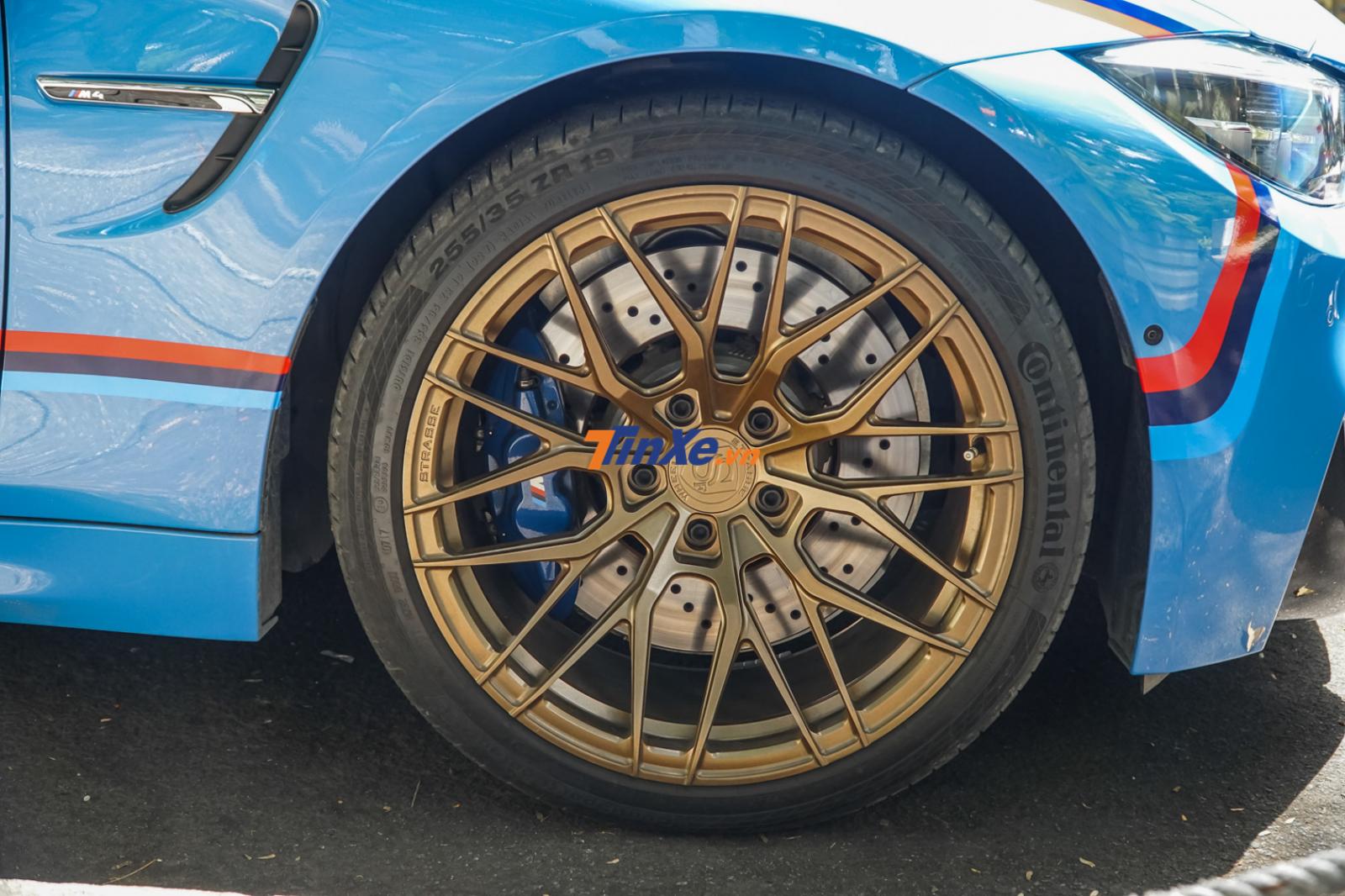 Bộ mâm mới của hãng độ Strasse