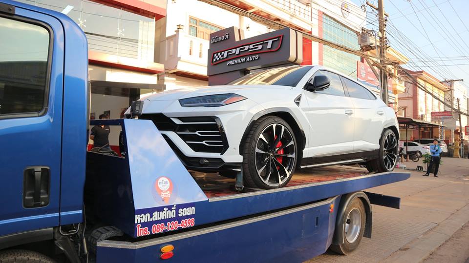 Chiếc siêu SUV Lamborghini Urus thứ 2 về Lào do một công ty nhập khẩu tư nhân đưa về nước Chiếc siêu SUV Lamborghini Urus thứ 2 về Lào do một công ty nhập khẩu tư nhân đưa về nước