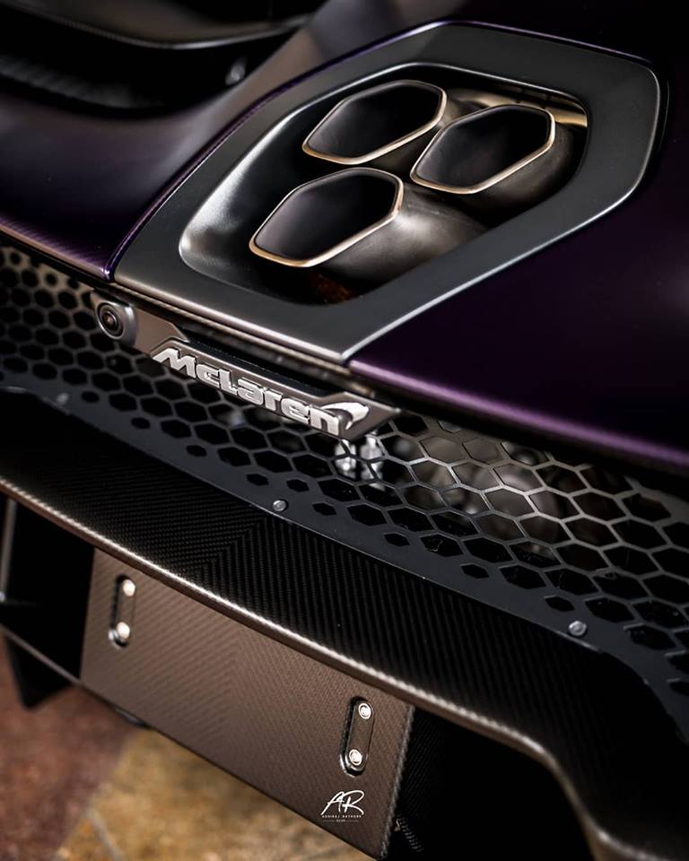 McLaren Senna sở hữu khối động cơ xăng V8, tăng áp kép, dung tích 4.0 lít