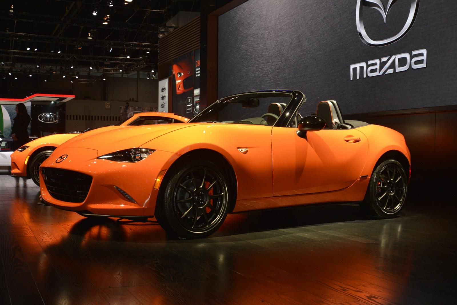 Mazda MX-5 30th Anniversary Edition ra mắt ở Triển lãm Ô tô Chicago 2019