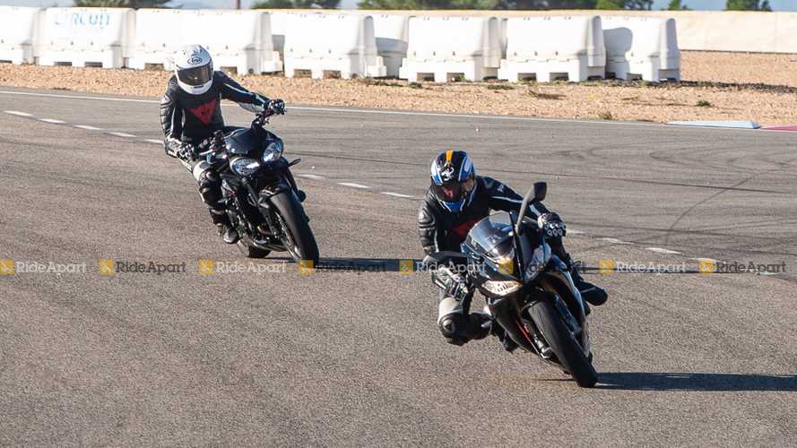 Triumph Daytona 765 chạy thử bên trong trường đua tại Tây Ban Nha