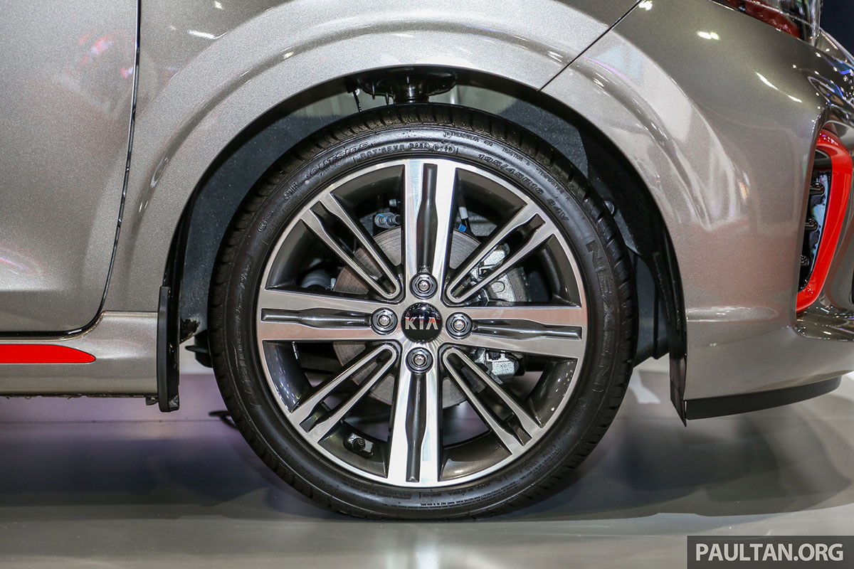 Bộ vành 16 inch phối 2 màu của Kia Picanto GT-Line 2019