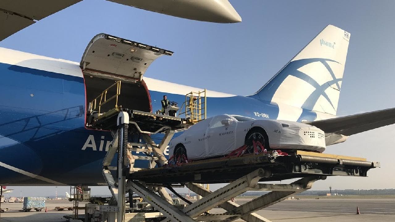 Chính phủ Papua New Guinea từng bị chỉ trích vì mua những chiếc xe sang để chở các lãnh đạo APEC