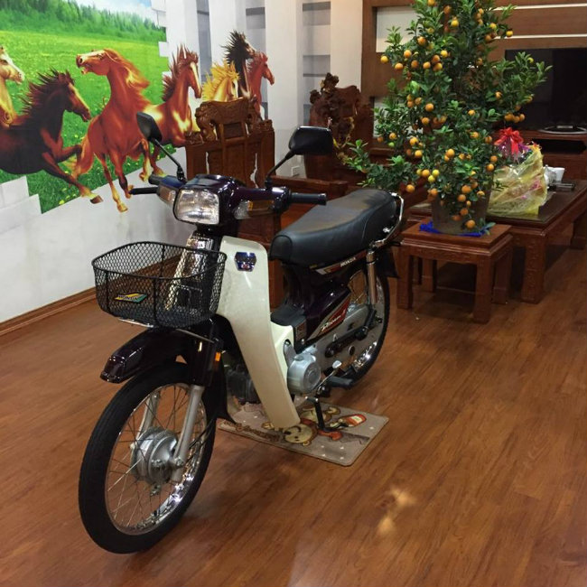 Vẻ ngoài hoàn hảo của Dream II cộng với tên tuổi huyền thoại hoàn toàn xứng đáng với mức giá 8 cây vàng, tương đương gần 300 cây vàng Vẻ ngoài hoàn hảo của Dream II cộng với tên tuổi huyền thoại hoàn toàn xứng đáng với mức giá 8 cây vàng, tương đương gần 300 cây vàng