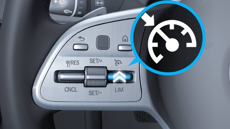 Thiết kế vô lăng mới có nhiều nét tương đồng với S-Class, bổ sung thêm nhiều phím điều khiển chức năng trong đó có ga tự động và giới hạn tốc độ Thiết kế vô lăng mới có nhiều nét tương đồng với S-Class, bổ sung thêm nhiều phím điều khiển chức năng trong đó có ga tự động và giới hạn tốc độ