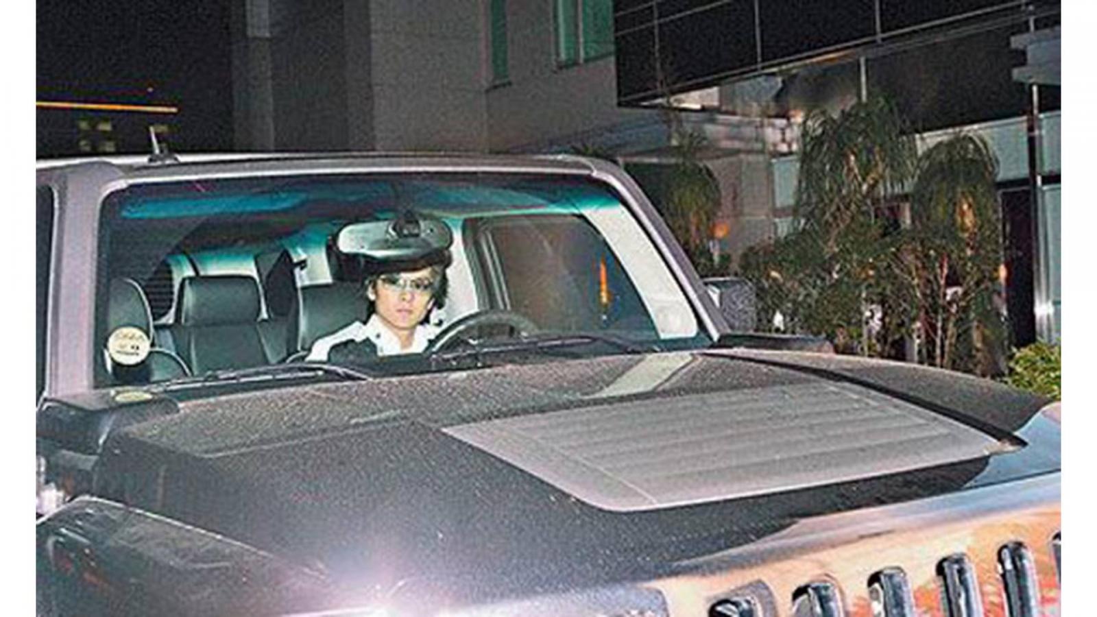 Thời trai trẻ, Lâm Chí Dĩnh còn sở hữu Hummer H3 Thời trai trẻ, Lâm Chí Dĩnh còn sở hữu Hummer H3