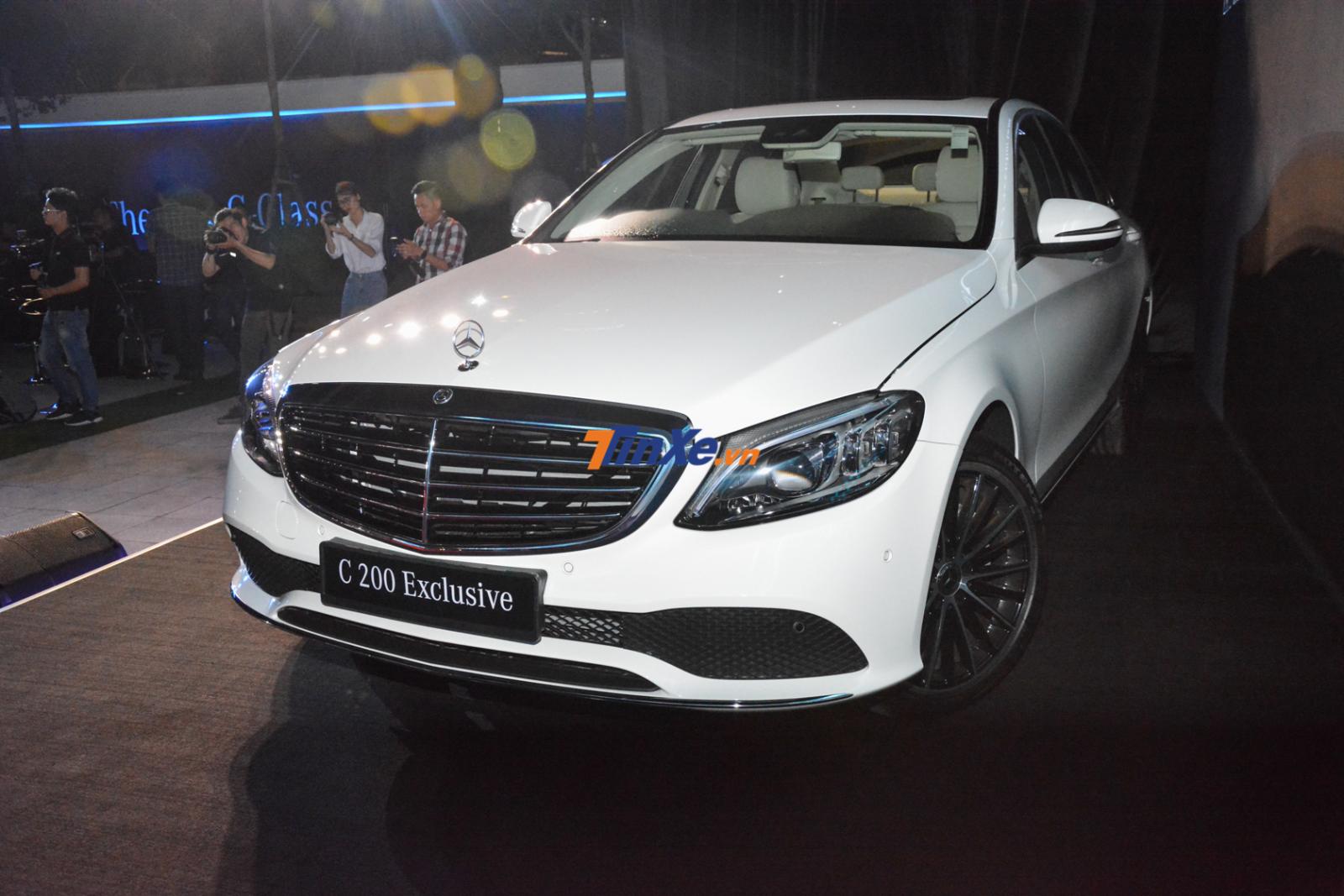 Chiếc Mercedes-Benz C-Class 2019 mà Ngô Kiến Huy chọn mua thuộc phiên bản C200 Exclusive 2019