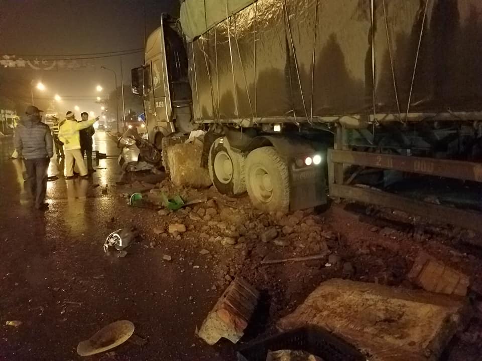 Hiện trường vụ tai nạn kinh hoàng