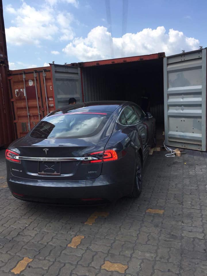 Tesla Model S 100D có giá khởi điểm 2,2 tỷ đồng tại nước ngoài Tesla Model S 100D có giá khởi điểm 2,2 tỷ đồng tại nước ngoài