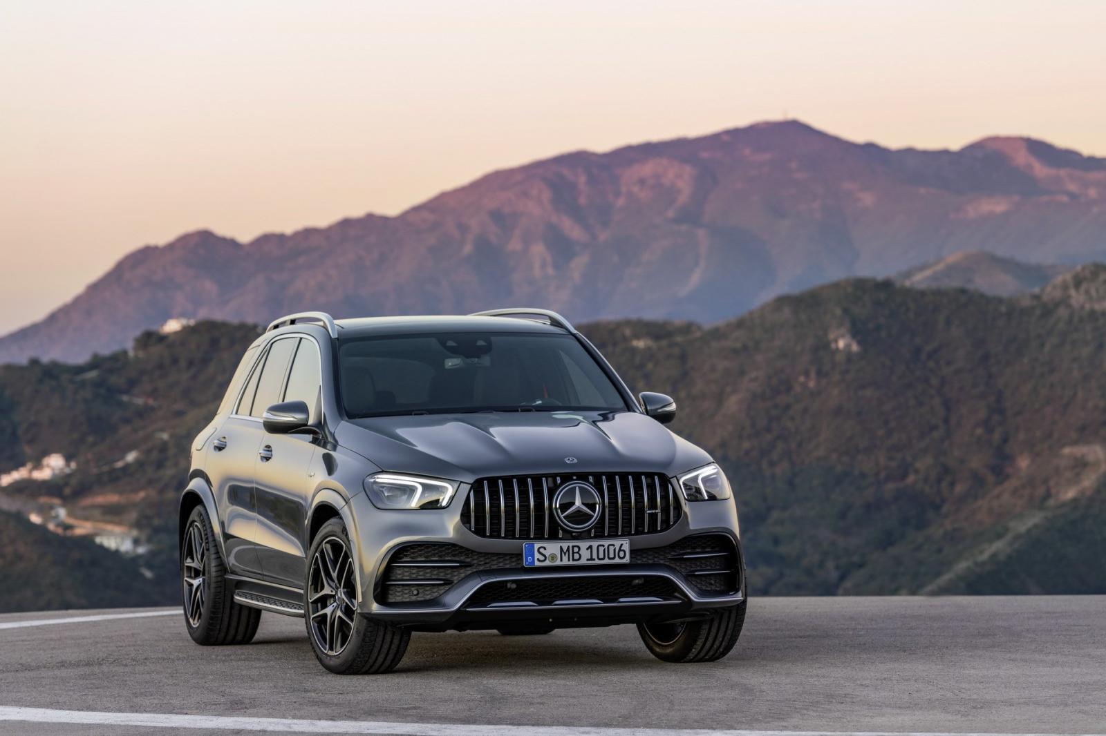 Đầu xe Mercedes-AMG GLE 53 4Matic+ Đầu xe Mercedes-AMG GLE 53 4Matic+
