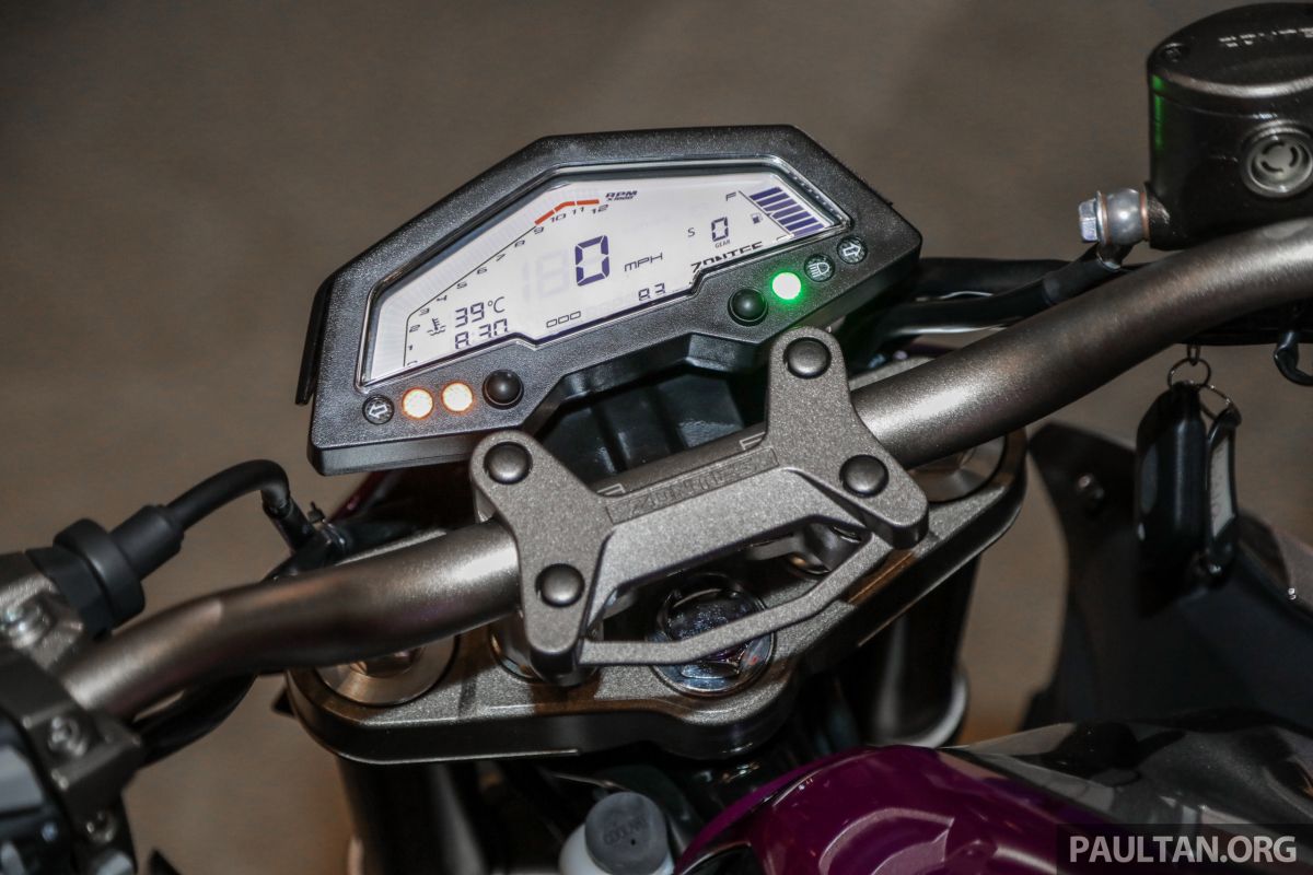 Đồng hồ trên ZT310-R, X và X GP