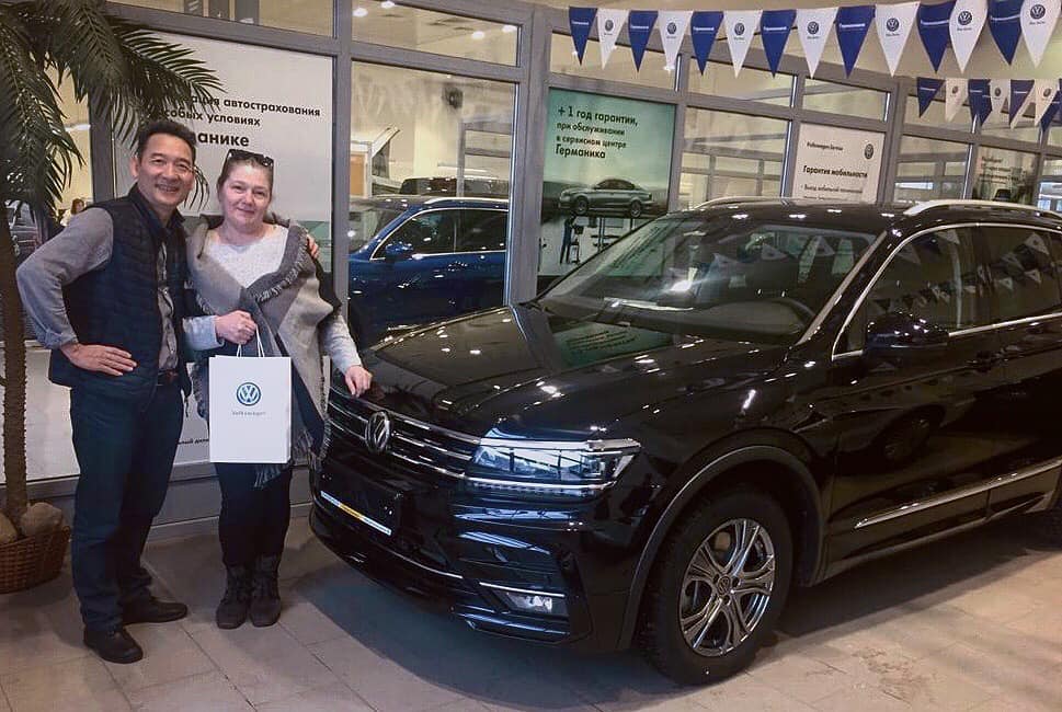 Chiếc xe mà Lâm Tây tặng bố mẹ là Volkswagen Tiguan Allspace Chiếc xe mà Lâm Tây tặng bố mẹ là Volkswagen Tiguan Allspace