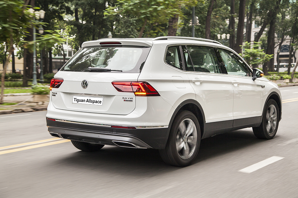 Volkswagen Tiguan Allspace tại Việt Nam có 3 phiên bản và giá khởi điểm 1,699 tỷ đồng Volkswagen Tiguan Allspace tại Việt Nam có 3 phiên bản và giá khởi điểm 1,699 tỷ đồng