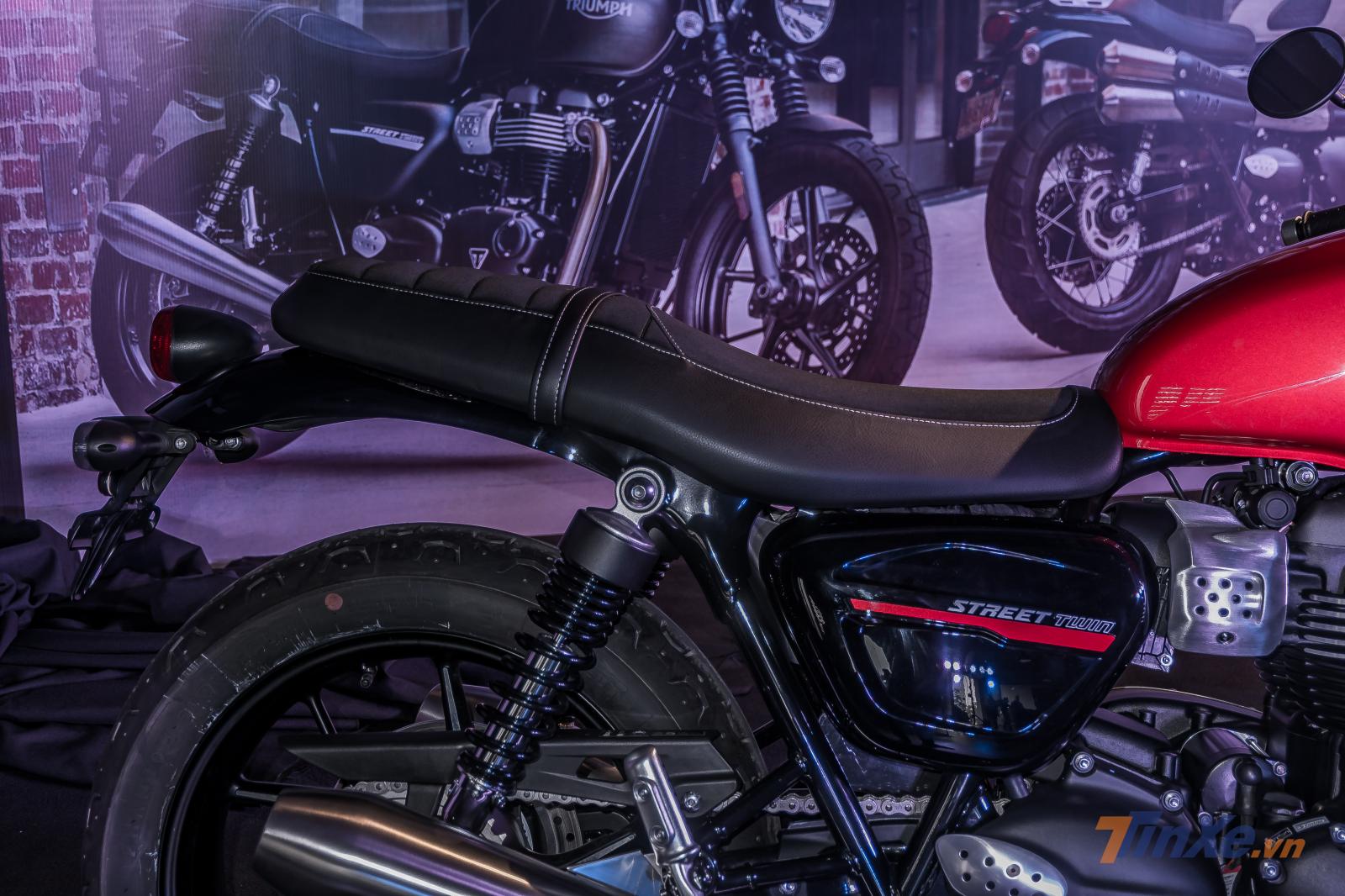 Yên xe của phiên bản mới sẽ êm ái và có độ bám tốt hơn so với phiên bản trước Yên xe của phiên bản mới sẽ êm ái và có độ bám tốt hơn so với phiên bản trước