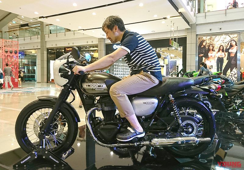 Phiên bản Kawasaki W800 Cafe Racer 2019