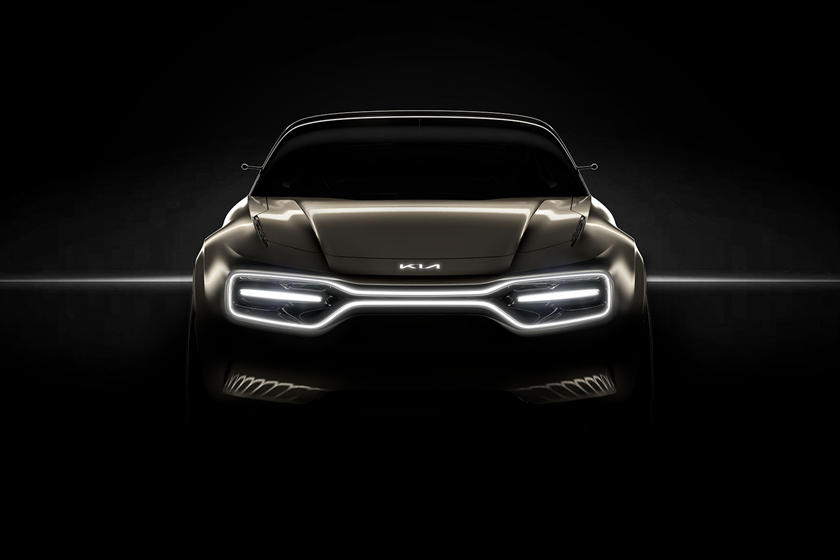 Hình ảnh úp mở mặt trước của mẫu xe mới cho thấy một hệ thống ánh sáng ấn tượng