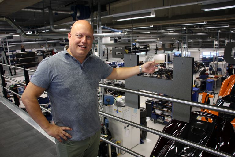 Ông von Koenigsegg, nhà sáng lập thương hiệu siêu xe Thụy Điển Ông von Koenigsegg, nhà sáng lập thương hiệu siêu xe Thụy Điển