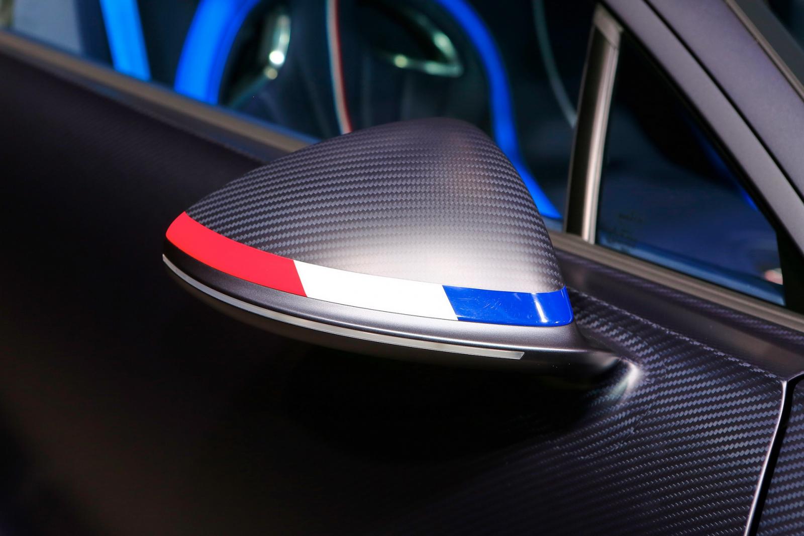 Vỏ gương có Quốc kỳ Pháp Vỏ gương có Quốc kỳ Pháp