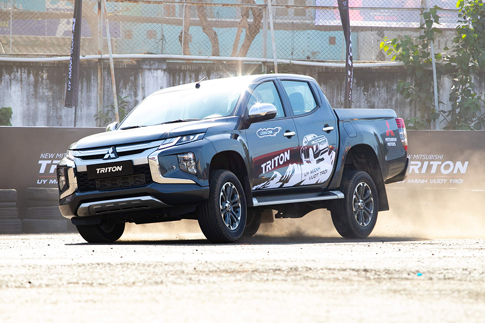 Trong tháng 3, mẫu bán tải Mitsubishi Triton chỉ đượưc áp dụng khuyến mãi cho duy nhất 2 phiên bản Mivec 2019 Trong tháng 3, mẫu bán tải Mitsubishi Triton chỉ đượưc áp dụng khuyến mãi cho duy nhất 2 phiên bản Mivec 2019