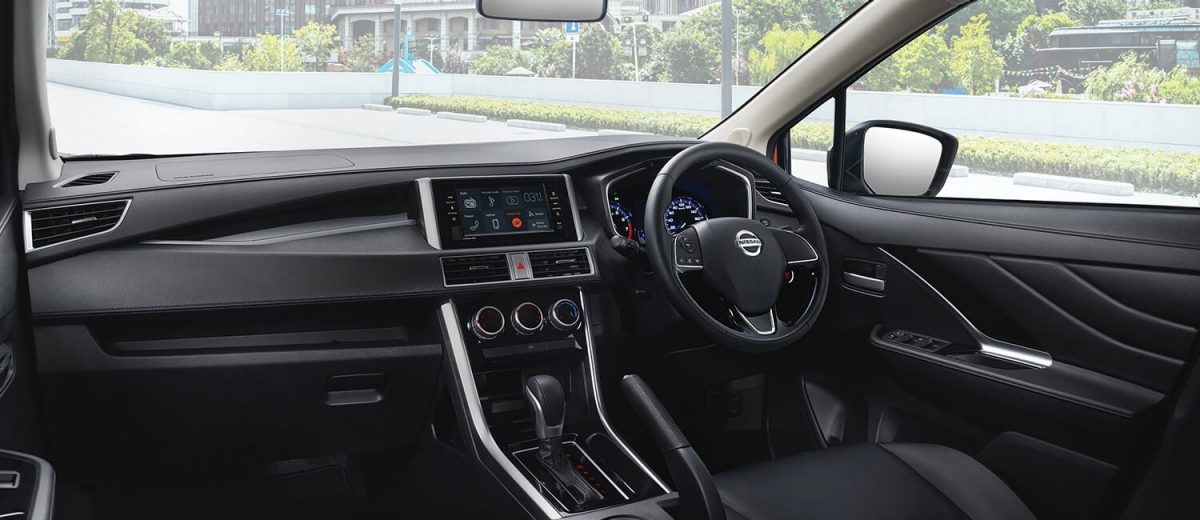 Nội thất bên trong Nissan Livina 2019 tại Indonesia