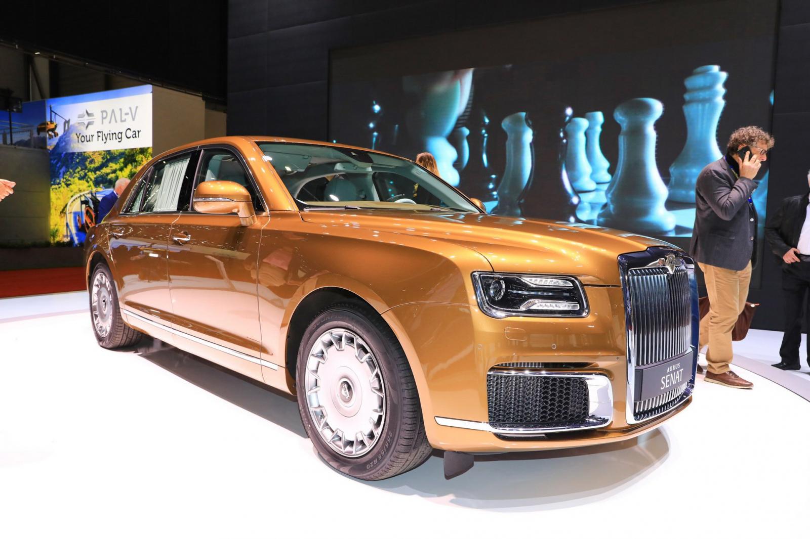 Bộ vành bên sườn cũng gợi liên tưởng đến xe Rolls-Royce Bộ vành bên sườn cũng gợi liên tưởng đến xe Rolls-Royce