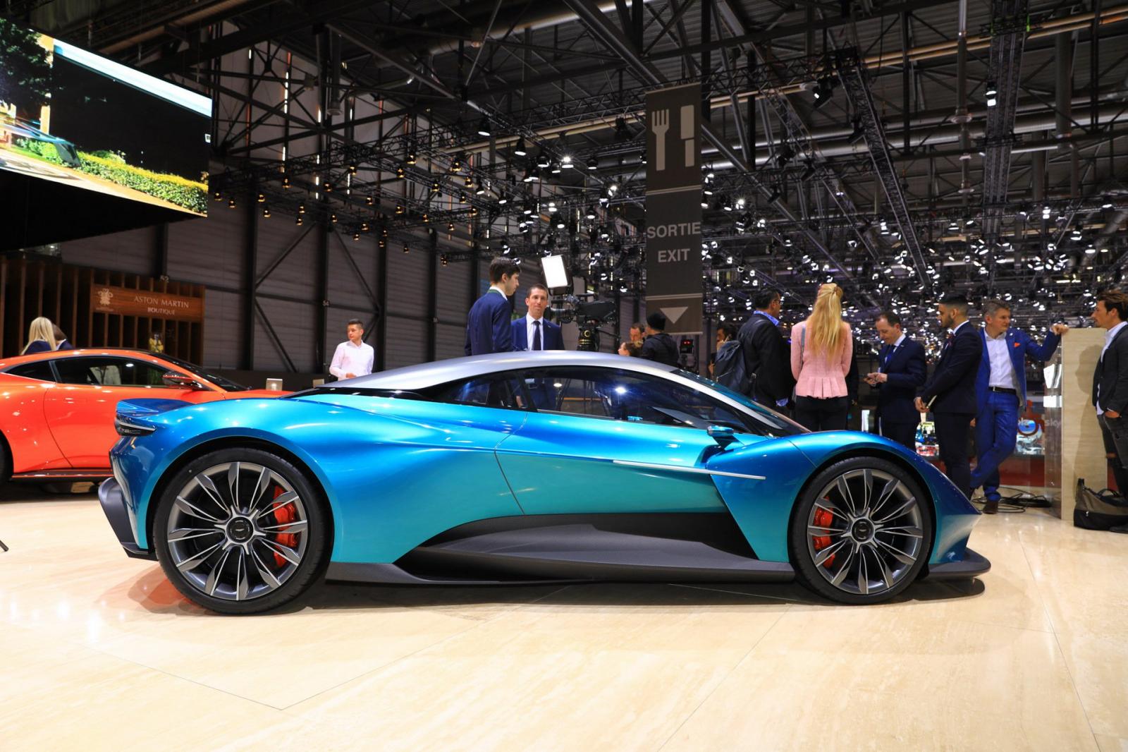Aston Martin Vanquish Vision Concept sử dụng khung gầm bằng nhôm Aston Martin Vanquish Vision Concept sử dụng khung gầm bằng nhôm