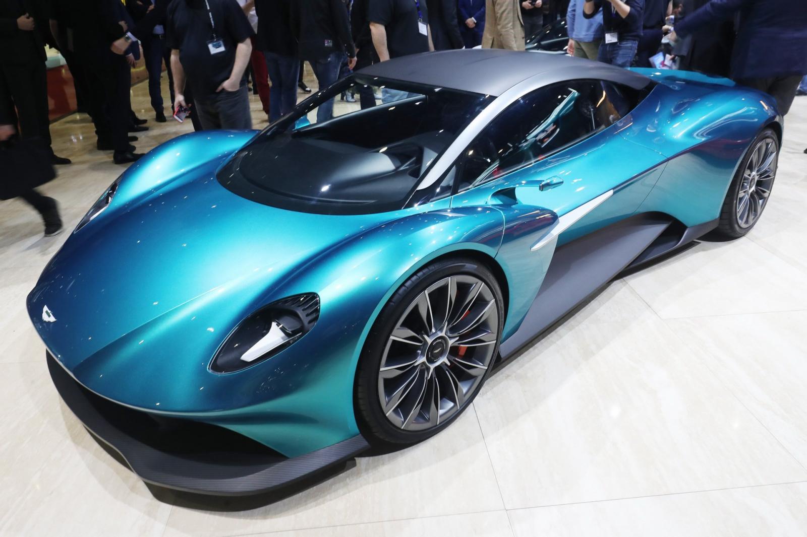 Aston Martin Vanquish Vision Concept có thiết kế giống Valkyrie và AM-RB 003 Aston Martin Vanquish Vision Concept có thiết kế giống Valkyrie và AM-RB 003