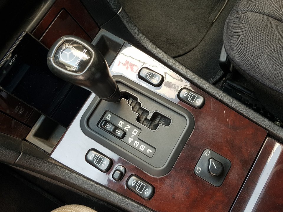 Xe sử dụng hộp số tự động bốn cấp 