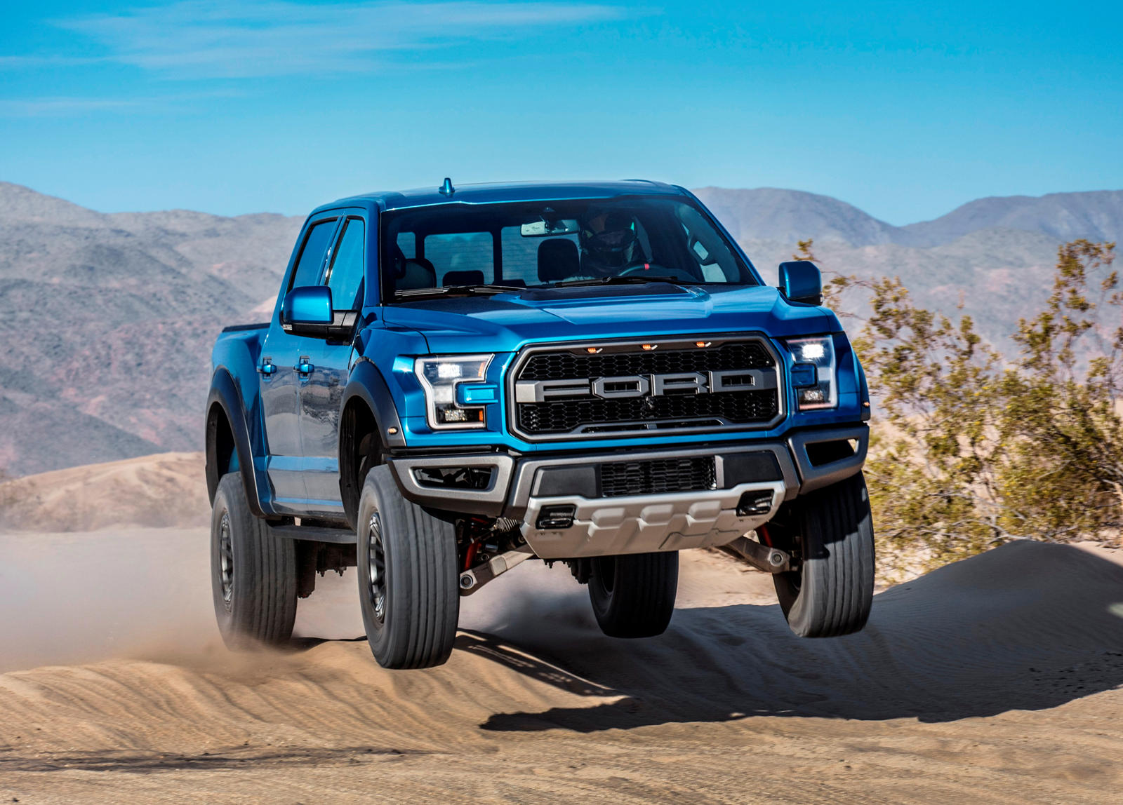 Ford F-150 Raptor là chiếc xe đầu tiên mà ông Weirsky muốn mua sau khi trúng xổ số