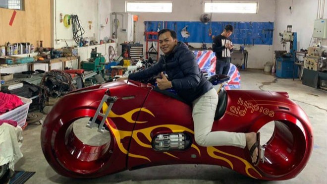 Cận cảnh xe với màu sơn mới Cận cảnh xe với màu sơn mới