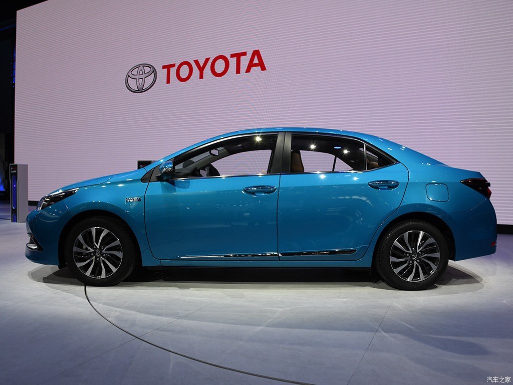 Toyota Corolla phiên bản chỉ tiêu thụ 1,3 4,3 lít nhiên liệu trên 100