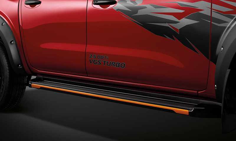 Thêm vào đó là những điểm nhấn màu cam tương phản Thêm vào đó là những điểm nhấn màu cam tương phản