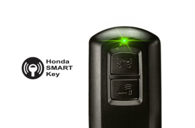 Khóa thông minh Smart Key được trang bị trên hai bản Cao cấp và Đặc biệt Khóa thông minh Smart Key được trang bị trên hai bản Cao cấp và Đặc biệt