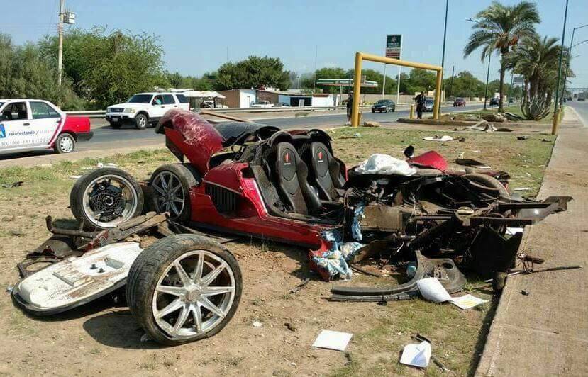 Siêu xe Koenigsegg CCX có một không hai gặp nạn tại Mexico vào năm 2016