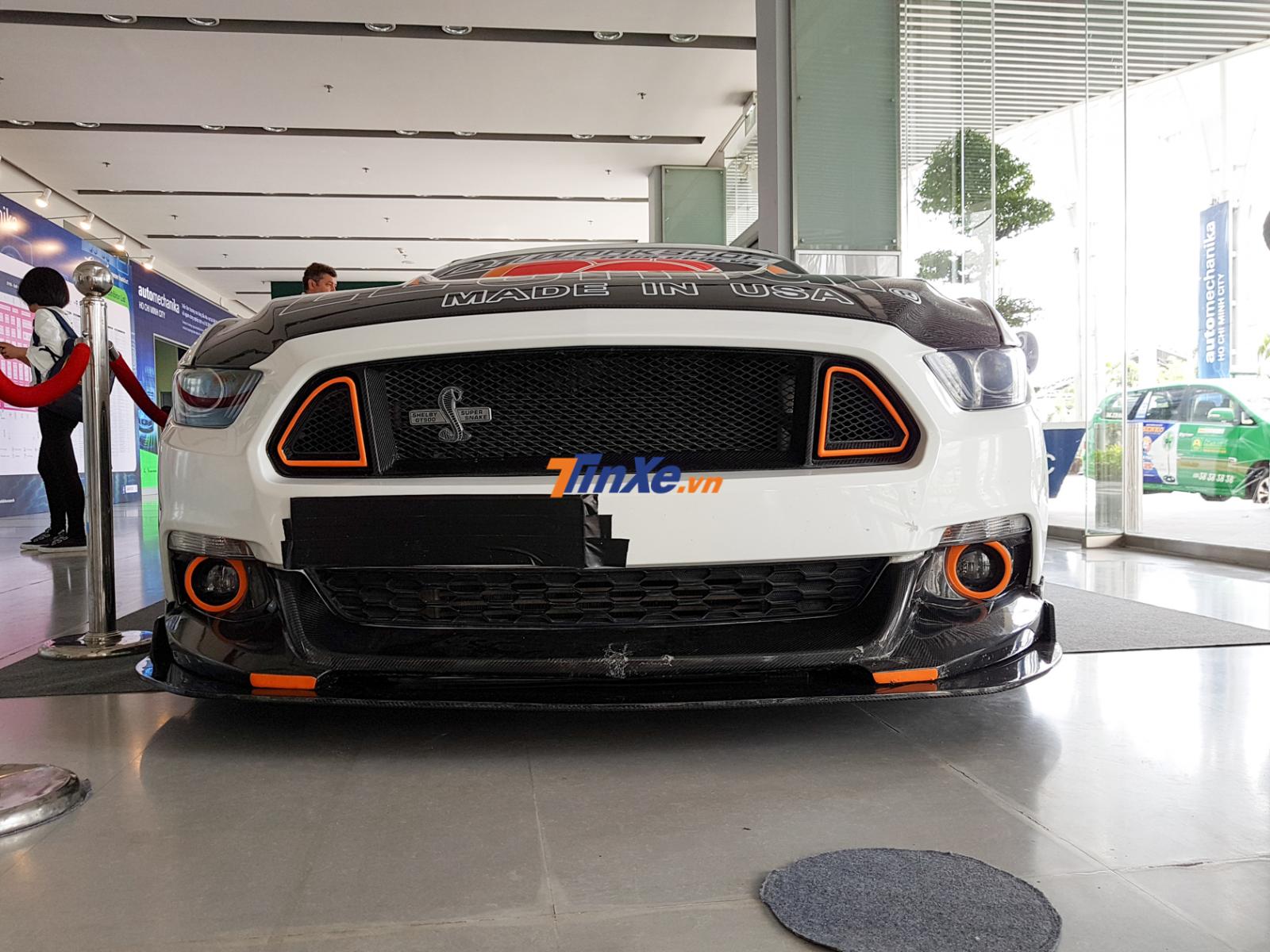 Ford Mustang mui trần thế hệ thứ 6 chỉ có khoảng 8 chiếc tại Việt Nam Ford Mustang mui trần thế hệ thứ 6 chỉ có khoảng 8 chiếc tại Việt Nam