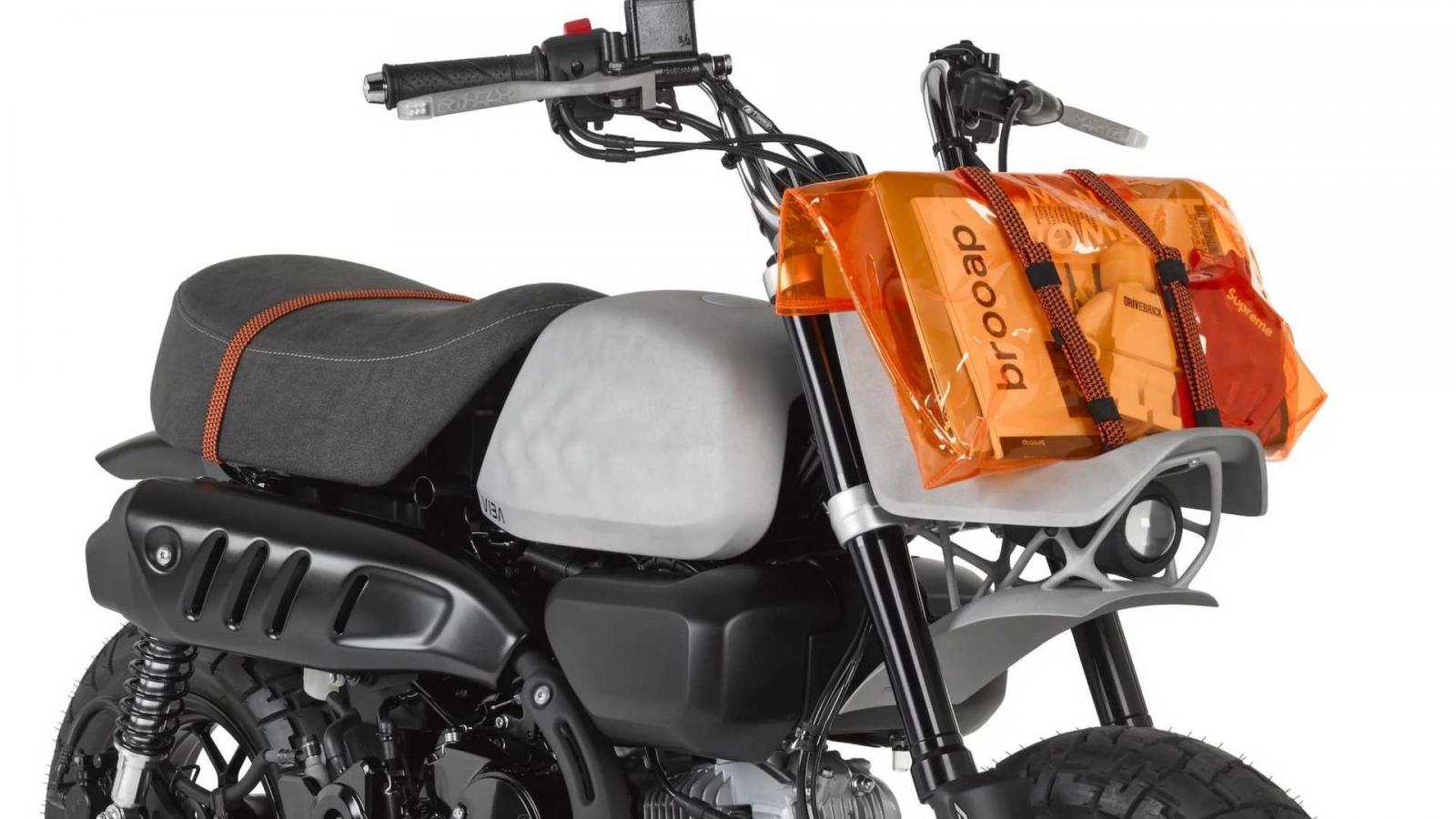 Đầu đèn in 3D là sự kết hợp giữa đèn pha, chắn bùn và giá buộc đồ