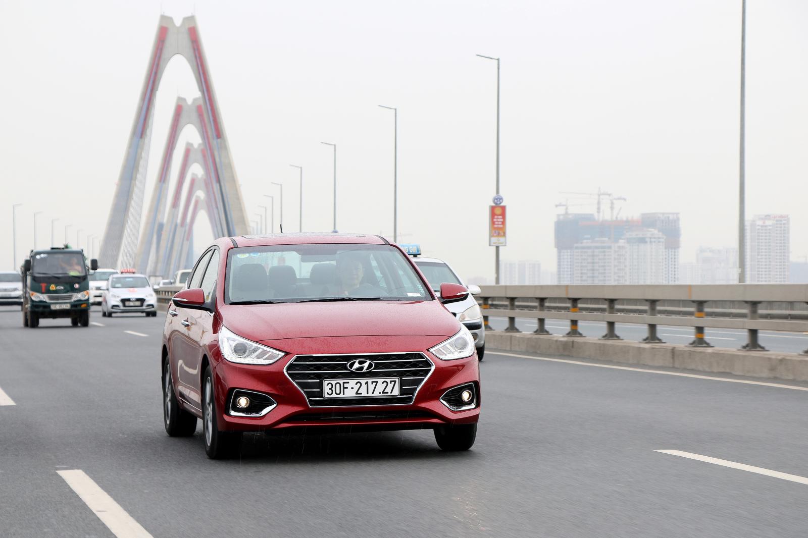 Hyundai Accent đang ngày càng có sức hút, thậm chí mẫu xe lắp ráp trong nước này hiện còn đang tăng giá khoảng 15 triệu đồng tại đại lý do sức mua của người dùng cao