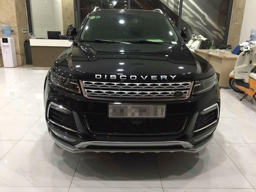 Cũng có người chơi Zotye T600 độ theo phong cách Land Rover với logo Discovery, lưới tản nhiệt kiểu Range Rover Evoque Cũng có người chơi Zotye T600 độ theo phong cách Land Rover với logo Discovery, lưới tản nhiệt kiểu Range Rover Evoque